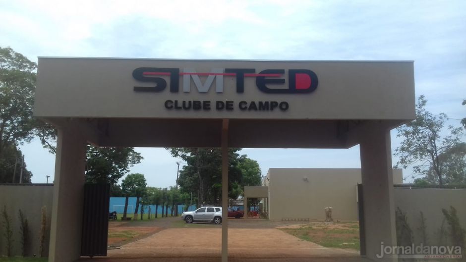 Simted Nova Andradina reúne mais de 700 profissionais da educação em festa de confraternização