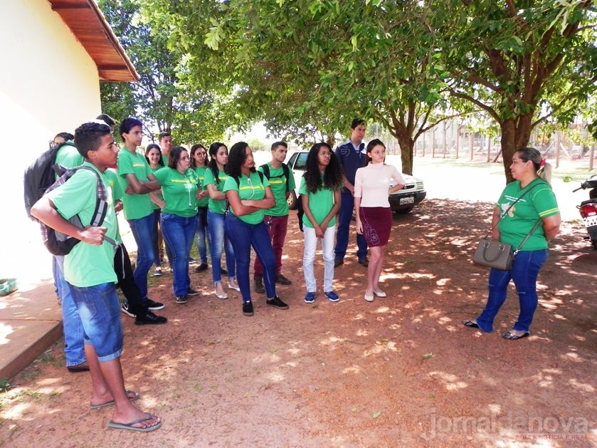 Centro de Controle de Zoonoses recebe a visita de estudantes