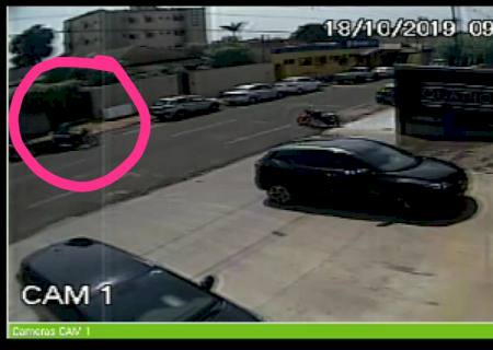 Vídeo: Moto é furtada na região central de Nova Andradina