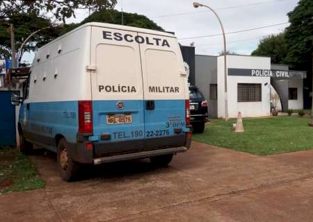 Falso frete: Assaltantes amarram idoso em mata e roubam F-4000 em Dourados