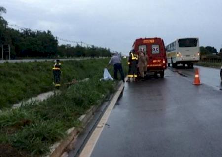 Motociclista sofre queda e morre na BR-158