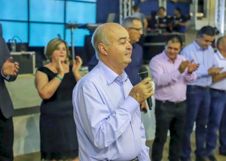 Gilberto Garcia parabeniza a todos os professores de Nova Andradina