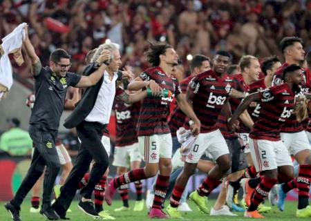 Flamengo goleia Grêmio e está na final da Copa Libertadores