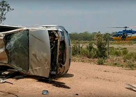 Com helicóptero, PRF auxilia no resgate a três vítimas de capotamento