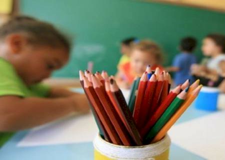Pesquisa do Procon Estadual aponta variação de até 476% nos preços das mensalidades escolares