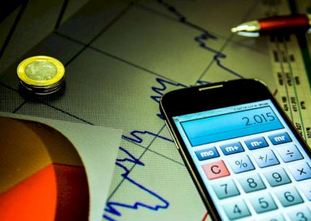 Mercado financeiro eleva estimativa de inflação para 3,86% este ano