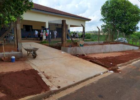 Rampas de acessibilidade ao ESF Horto Florestal e a Banda Municipal estão em fase de construção