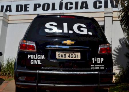 Homem é preso após ameaçar companheira e jogar combustível pela casa na intenção de ater fogo