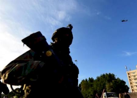 Dois foguetes explodem perto da embaixada dos EUA em Bagdá