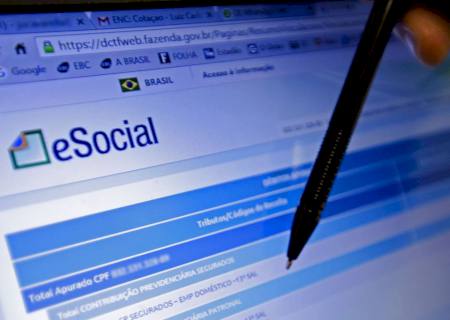 Médias empresas concluem migração para eSocial