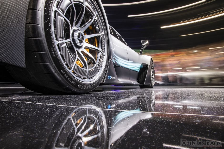 Cristal Tur leva você no maior evento automobilístico da América Latina ''Salão do Automóvel''