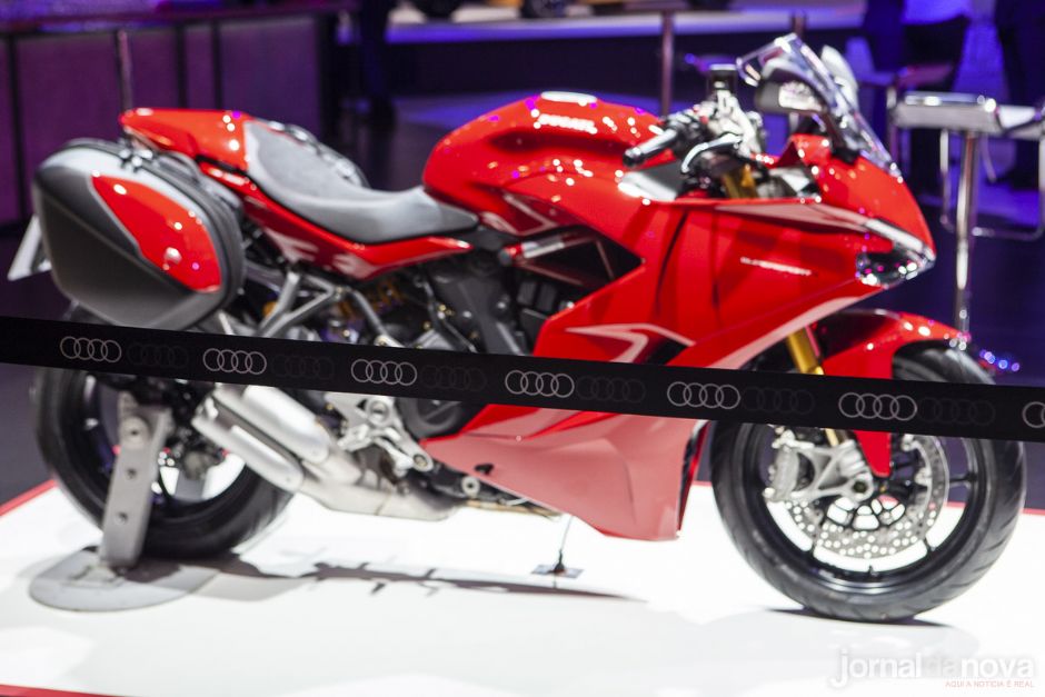 Cristal Tur leva você no maior evento automobilístico da América Latina ''Salão do Automóvel''