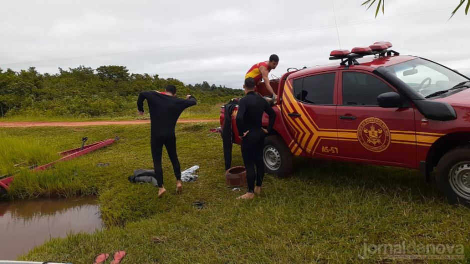 Polícia Civil vai em busca de faca que matou mulher degolada na Teijin