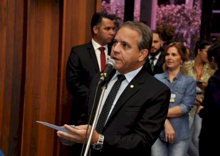 Sofrendo há anos, moradores de Paranhos e Sete Quedas recorrem a Coronel David por asfalto