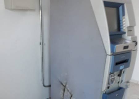 Ladrões tentam furtar caixa eletrônico em Taquarussu