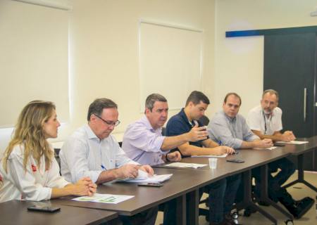 Conselho do Fundersul discute investimentos do governo nos municípios em reunião na Assomasul