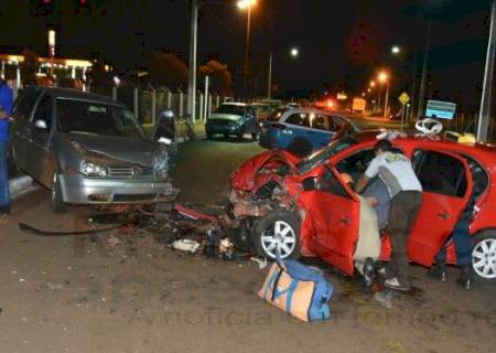 Funcionária pública morre após colisão frontal entre carros em Maracaju