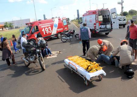 Colisão entre motos deixa três pessoas feridas em Nova Andradina