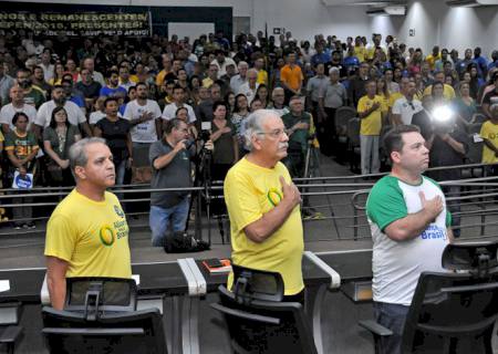 Partido de Bolsonaro tem 75% das assinaturas necessárias em MS