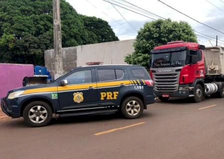 Caminhão roubado em SP é recuperado pela PRF em Itaquiraí