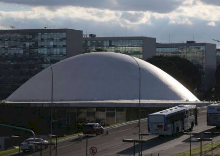Senadores votarão três projetos nesta semana