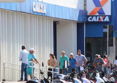 Caixa abre 775 agências para serviços essenciais neste feriado