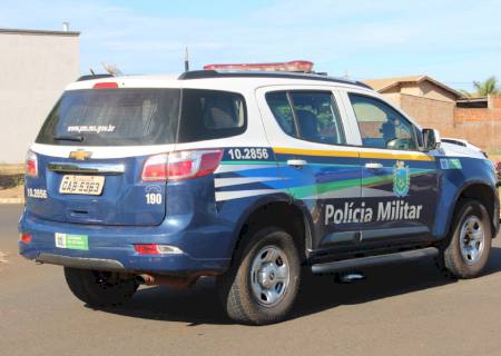 Jovem é detido com porção de maconha e empinando moto em Nova Andradina