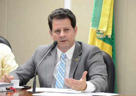 Renato Câmara questiona critérios da Aneel para reajustar a tarifa de energia em MS