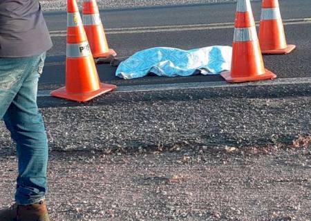Criança de sete anos tenta atravessar rodovia e acaba morrendo atropelada