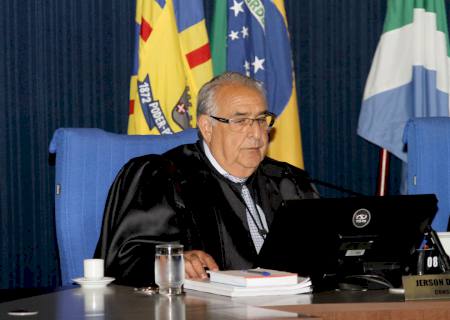 Conselheiro do TCE, delegado de polícia, investigadores e empresários são alvos de operação contra milícia