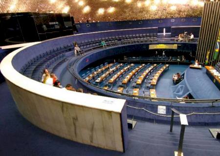 Projeto sobre fake news na pauta do Senado divide opiniões