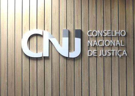 CNJ autoriza volta de atividade presencial nos tribunais em 15 dias