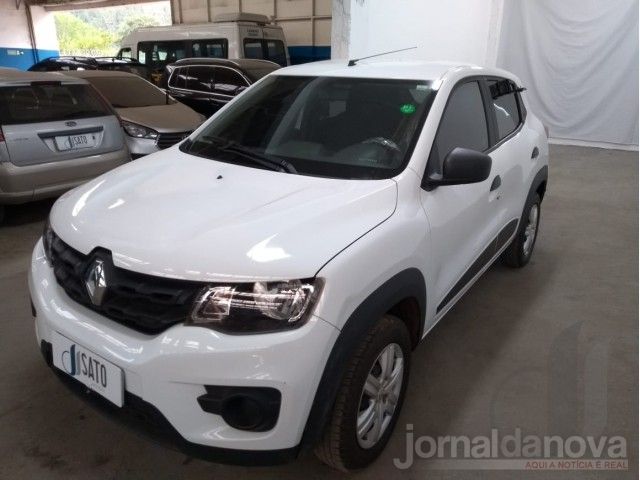 Leilão tem Camaro por R$ 72 mil e Versa por R$ 22 mil