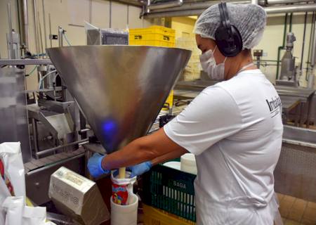 Indústria laticínia reajusta preço do leite em 18% no Estado devido à pandemia