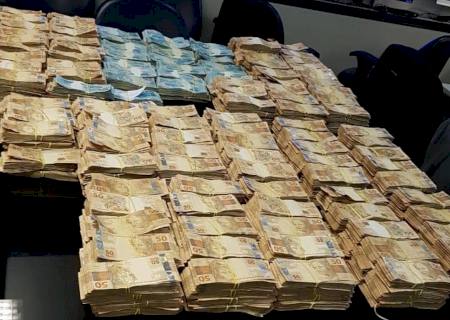 MPE apreende R$ 8,5 milhões durante operação que prendeu o ex-secretário de Saúde do Rio de Janeiro