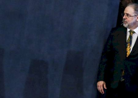 Jurista protocola no Senado pedido de impeachment de Aras