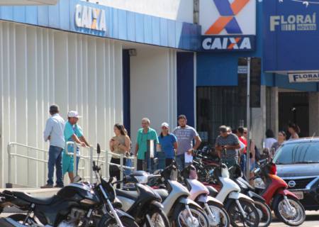 Em julho, 4,4 milhões de lares sobreviveram só com auxílio emergencial