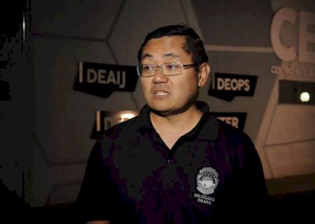 Após 50 dias preso, Obara coloca tornozeleira e deixa cela de delegacia