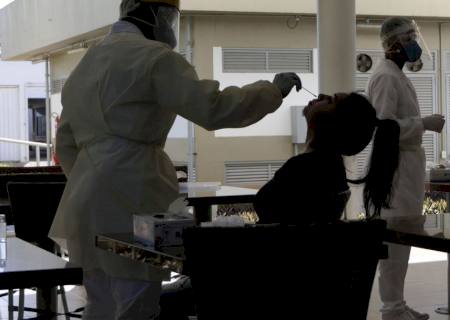 Coquetel de remédios indica resultado promissor nos EUA