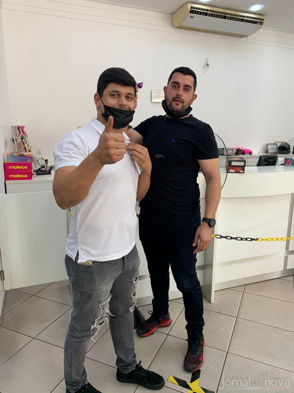 Tem Celular em parceria com Loja Insinuante entregam doações ao Lar Alternativo São José