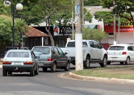 Detran alerta: outubro é mês de pagar licenciamento de placas final zero