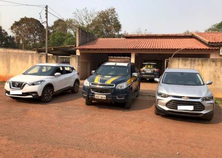Forças policiais desmantelam quadrilha que ''atravessava'' veículos de MS para a Bolívia