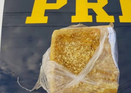 Em Bandeirantes, casal ''mula do tráfico'' é flagrado com cocaína