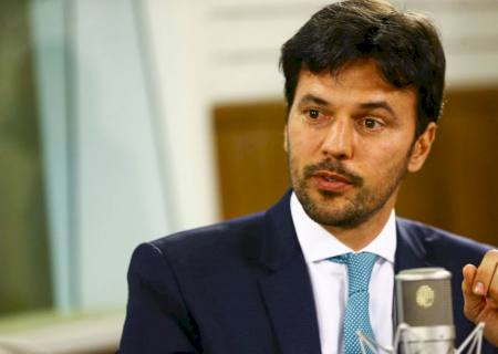 Ministério entrega à Presidência projeto de privatização dos Correios