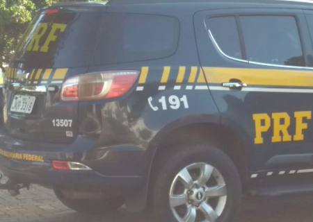 PRF resgata três adolescentes que pediam carona na BR-163