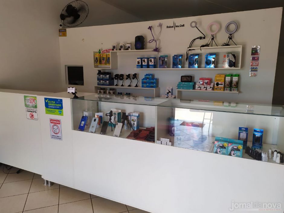 Loja Salve Meu Cell celebra aniversário com promoção para os clientes