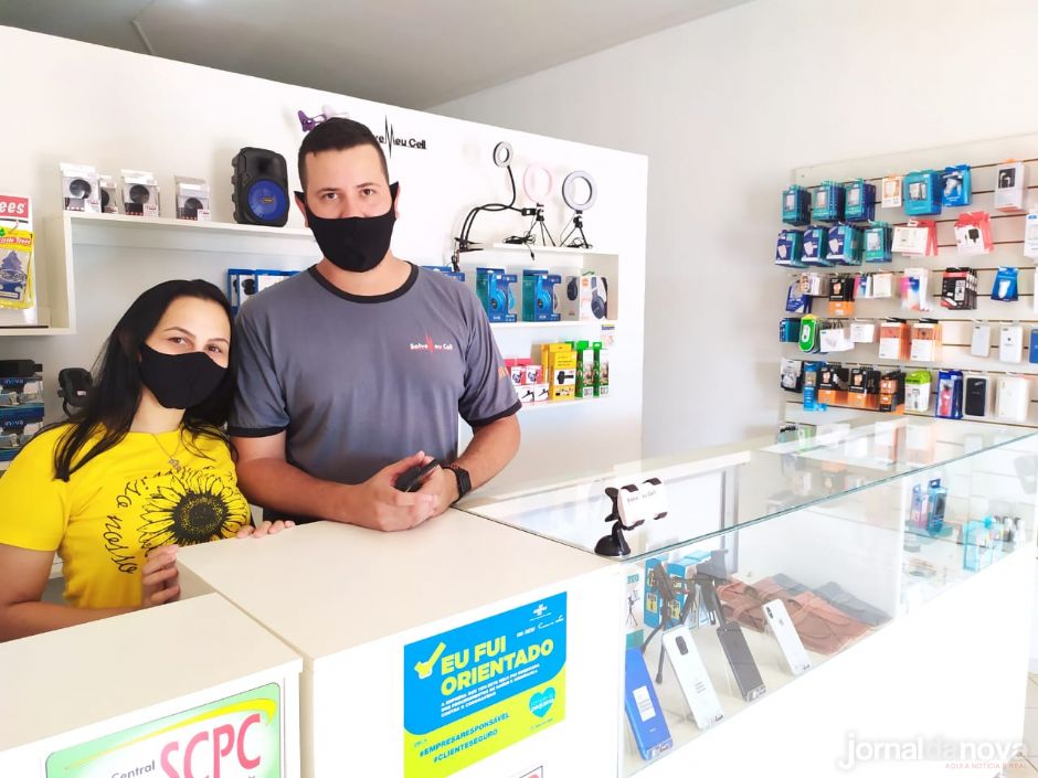 Loja Salve Meu Cell celebra aniversário com promoção para os clientes