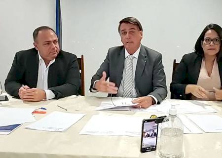 Vídeo: Vamos tentar isentar IR de quem recebe até R$ 3 mil, diz Bolsonaro
