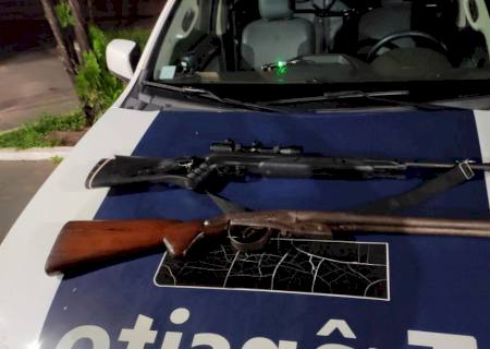 Ao atender desentendimento familiar, Polícia Militar de Naviraí prende homem com armas de fogo