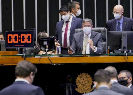 Câmara dos Deputados conclui votação, em 1º turno, da PEC Emergencial